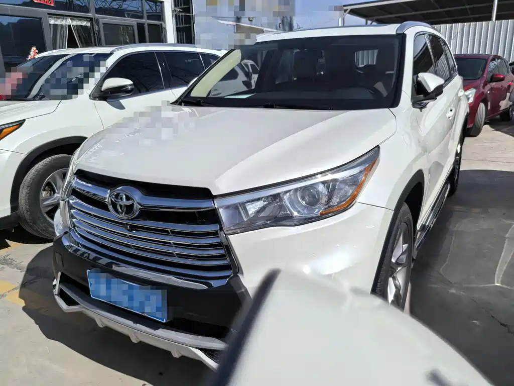 Toyota Highlander 2017 — фото 2