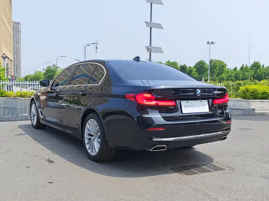 BMW 5 Series 2022