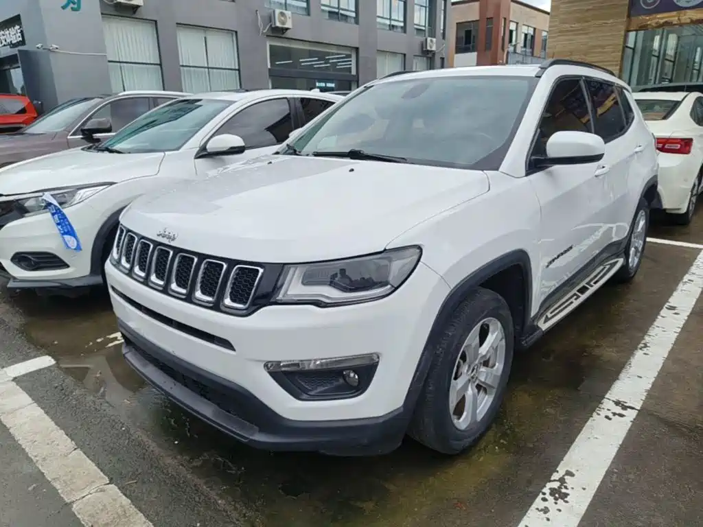 Jeep Compass 2018 — фото 2