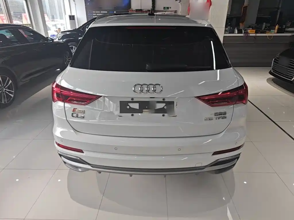 Audi Q3 2021
