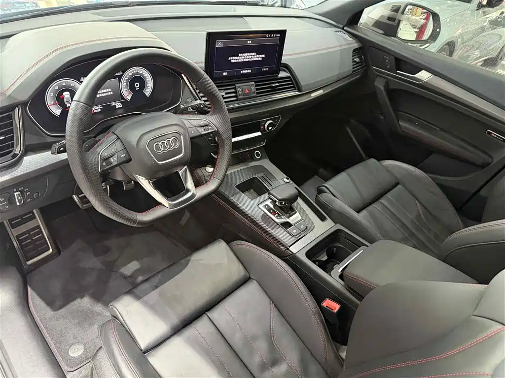Audi Q5L Sportback 2022 — фото 13