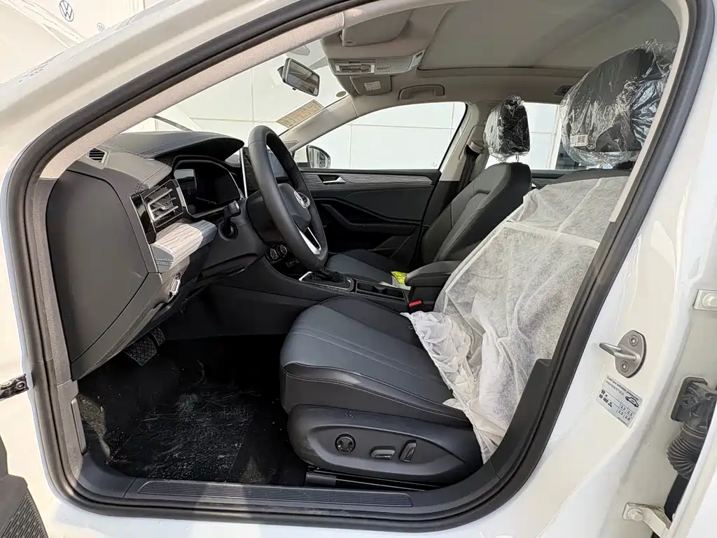 Volkswagen Sagitar 2026