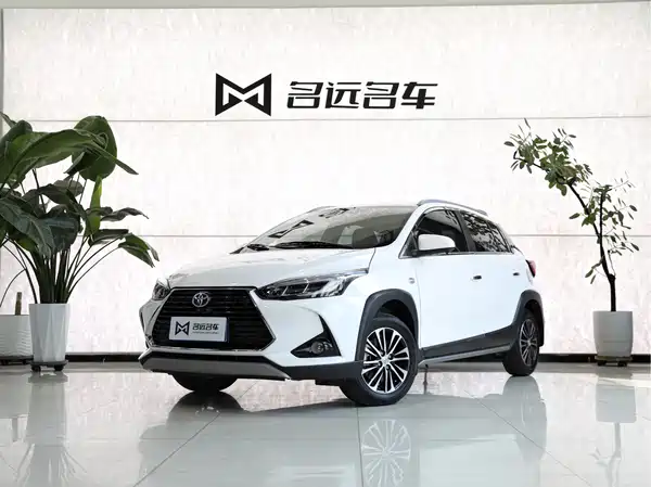 Toyota Yaris L 2023