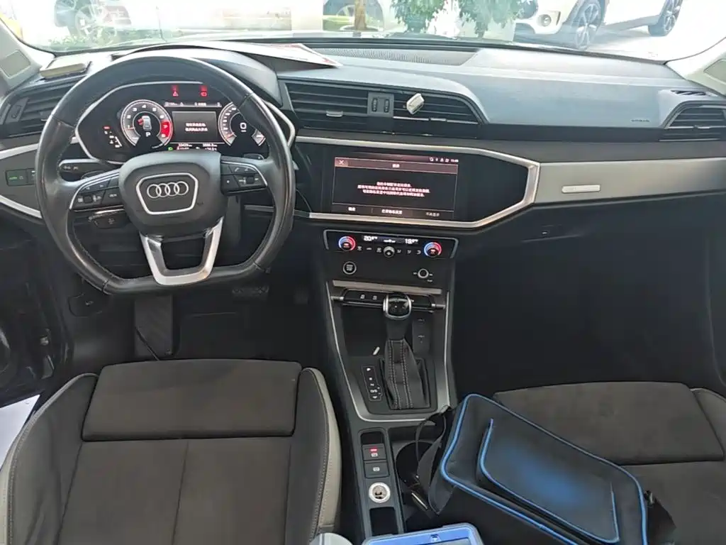 Audi Q3 2022 — фото 10