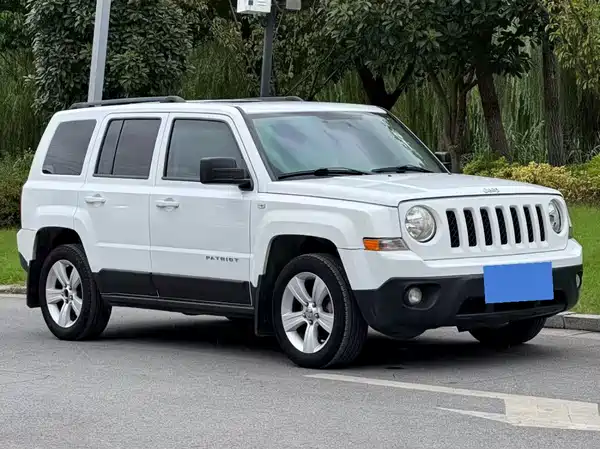 Jeep Freelancer 2015