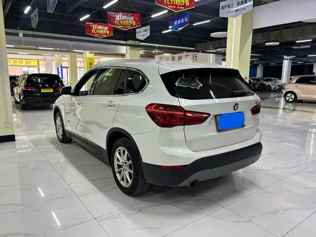 BMW X1 2017 — фото 9