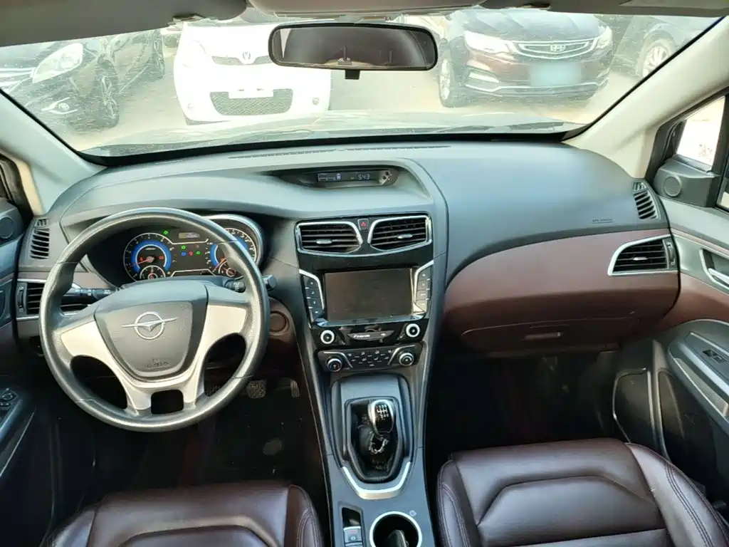 Haima V70 2017 — фото 10