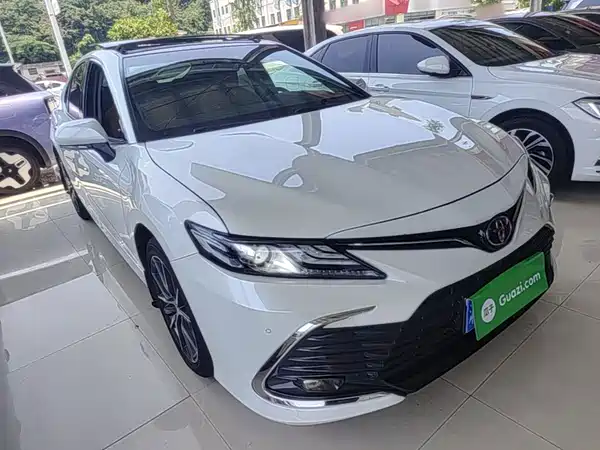Toyota Camry 2021