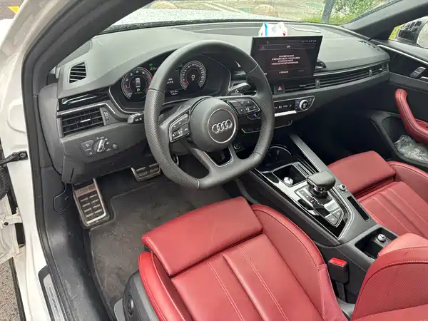 Audi A4L 2025