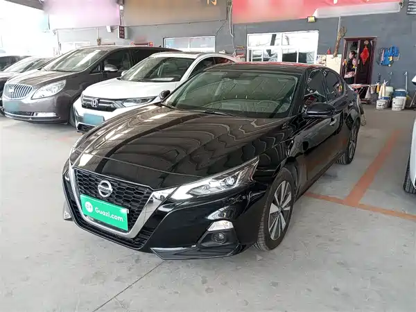 Nissan Teana 2021
