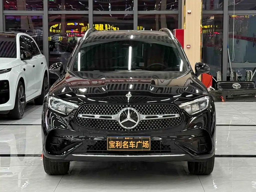 Mercedes-Benz GLC 2025