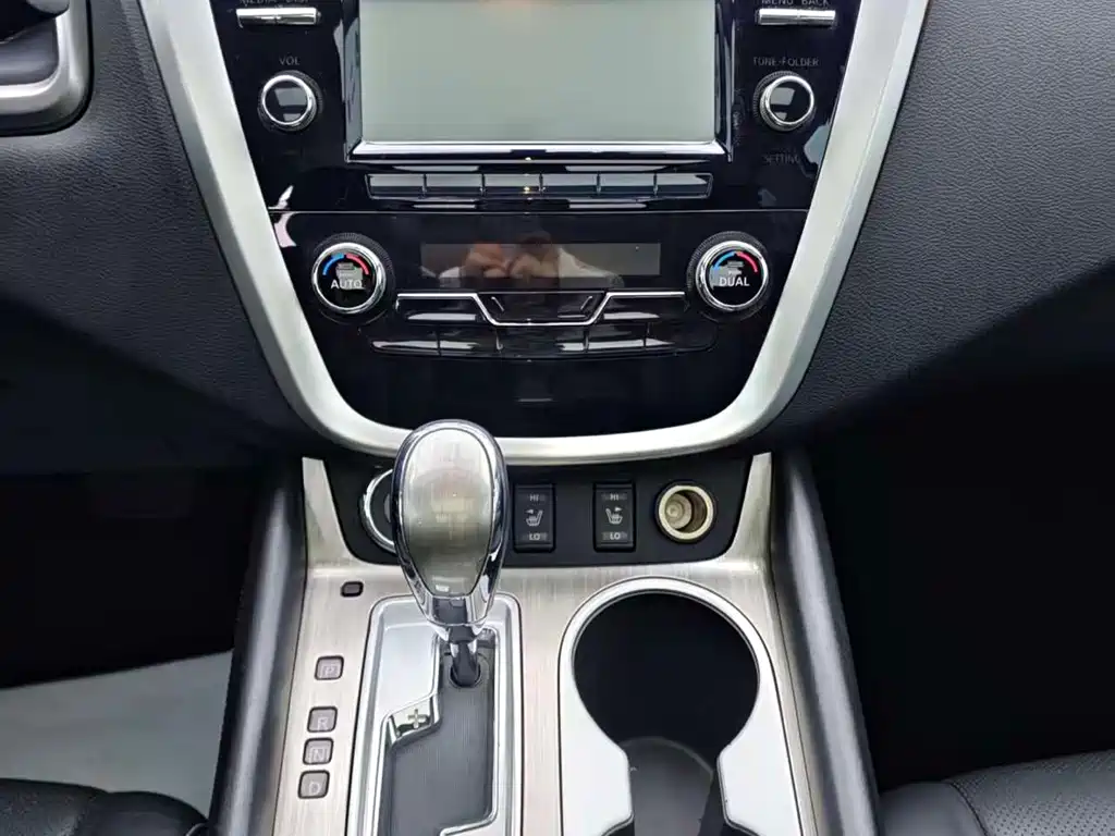 Nissan Murano 2016 — фото 10