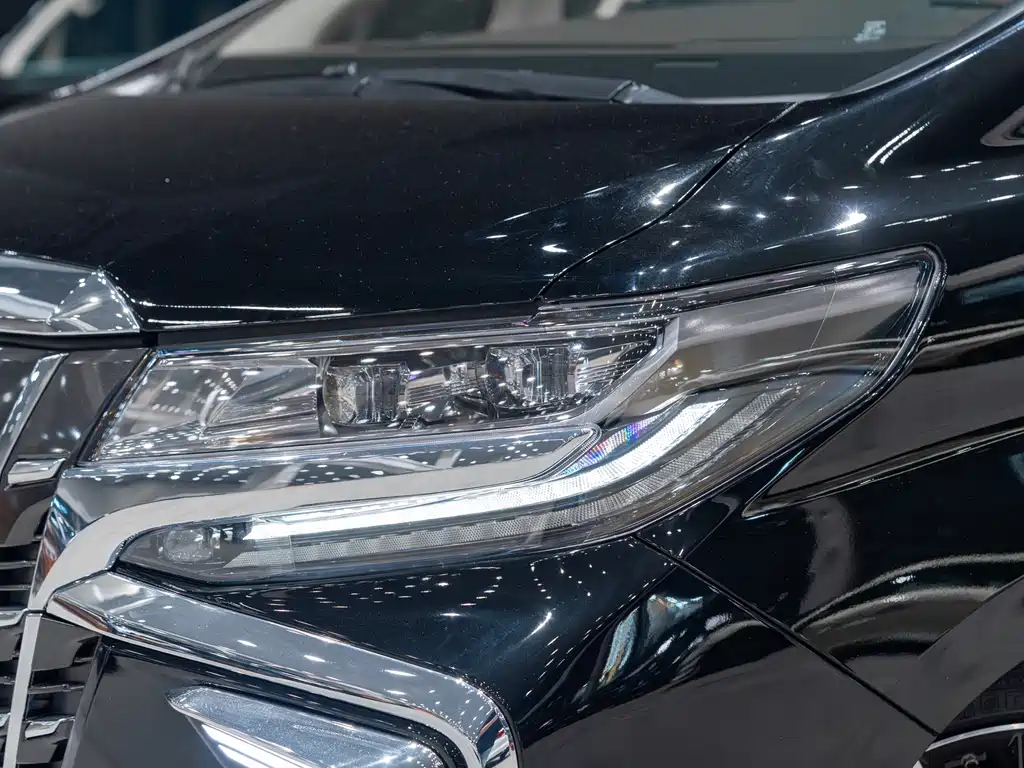 Toyota Alphard 2019 — фото 12
