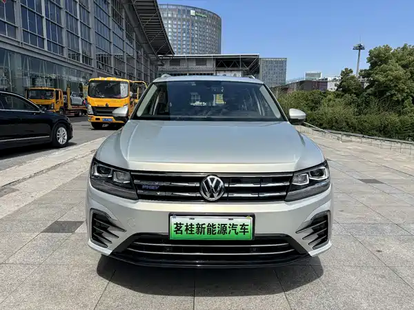 Volkswagen Tiguan L Plug-In Hybrid 2019