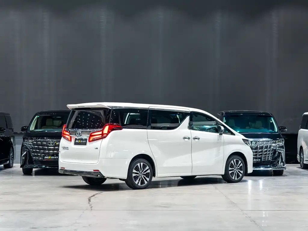 Toyota Alphard 2018 — фото 4