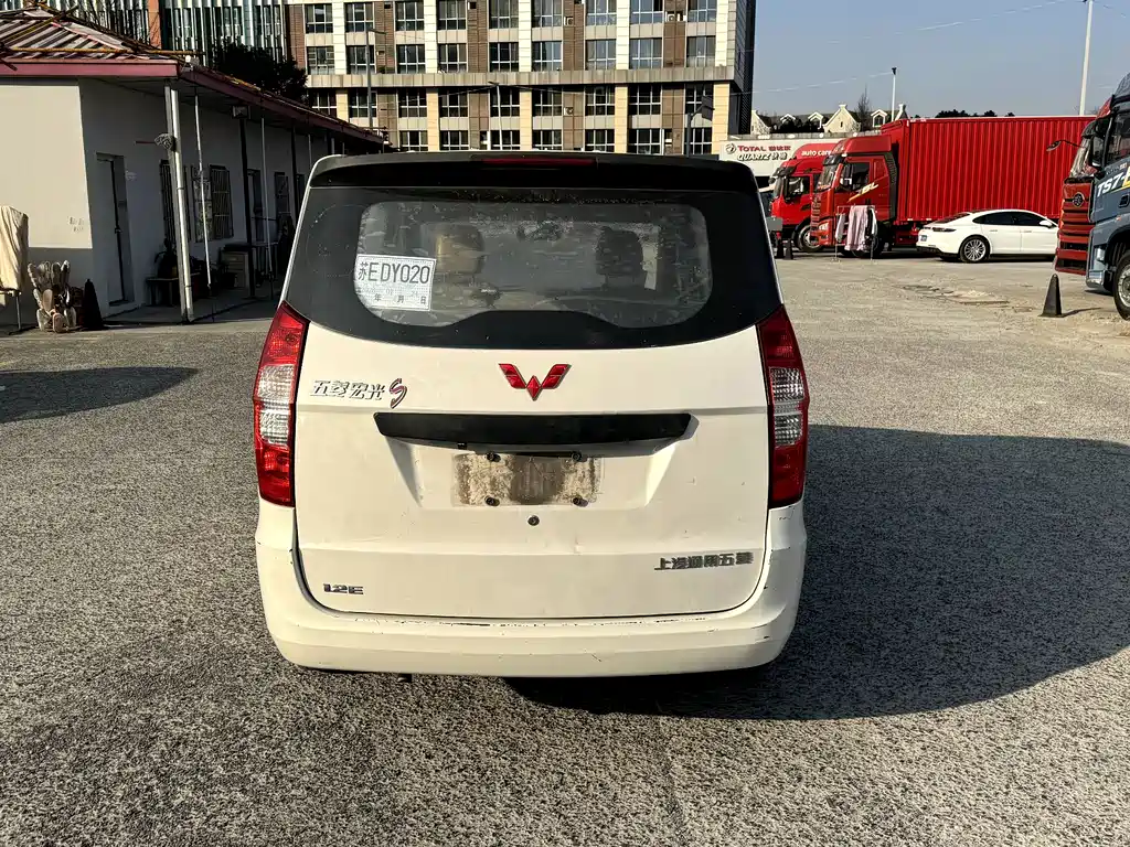 Wuling Hongguang 2018 — фото 6