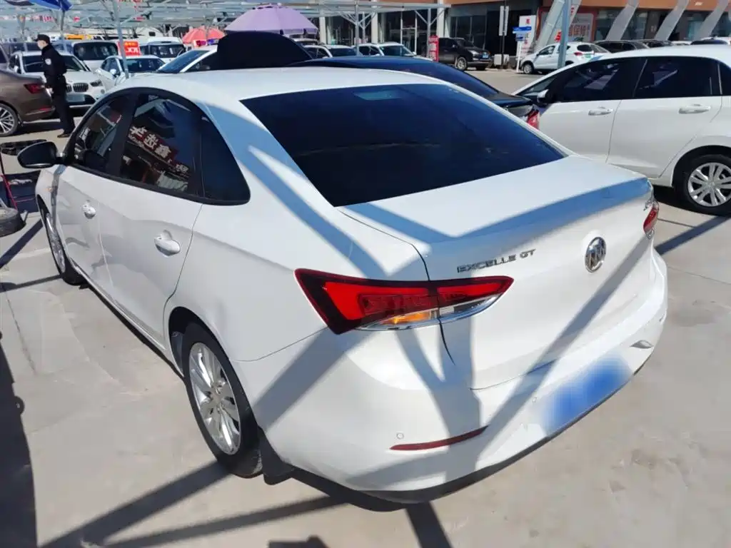 Buick Excelle 2020 — фото 23