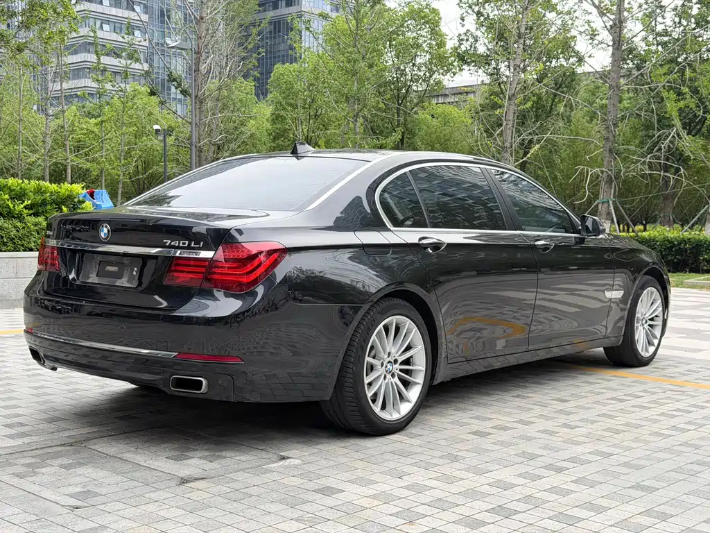 BMW 7 Series 2015 — фото 4