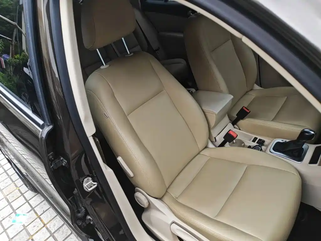 Volkswagen Tiguan 2015 — фото 25