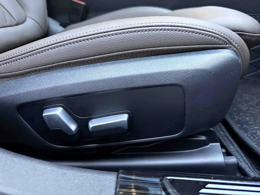 BMW 3 Series 2021 — фото 14