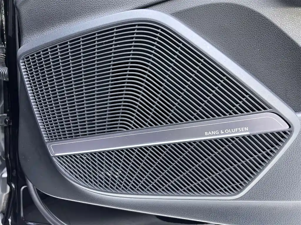 Audi Q5L 2021 — фото 27