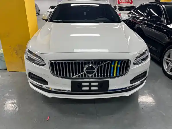 Volvo S90 2022