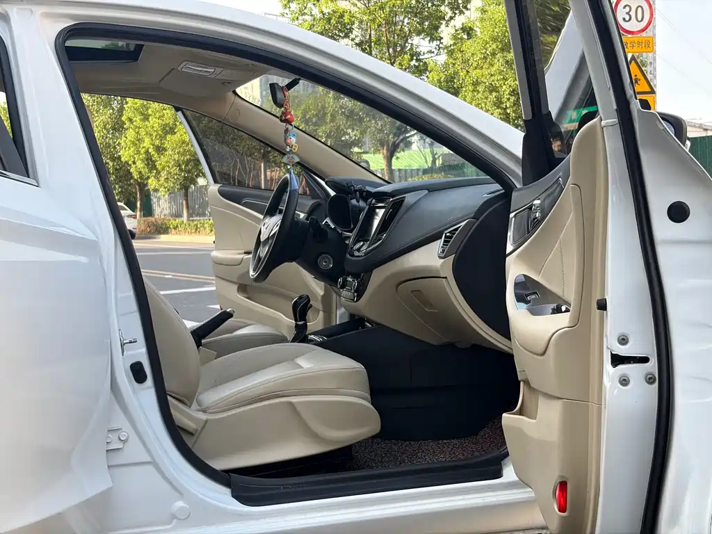 Changan Escape 2017 — фото 11