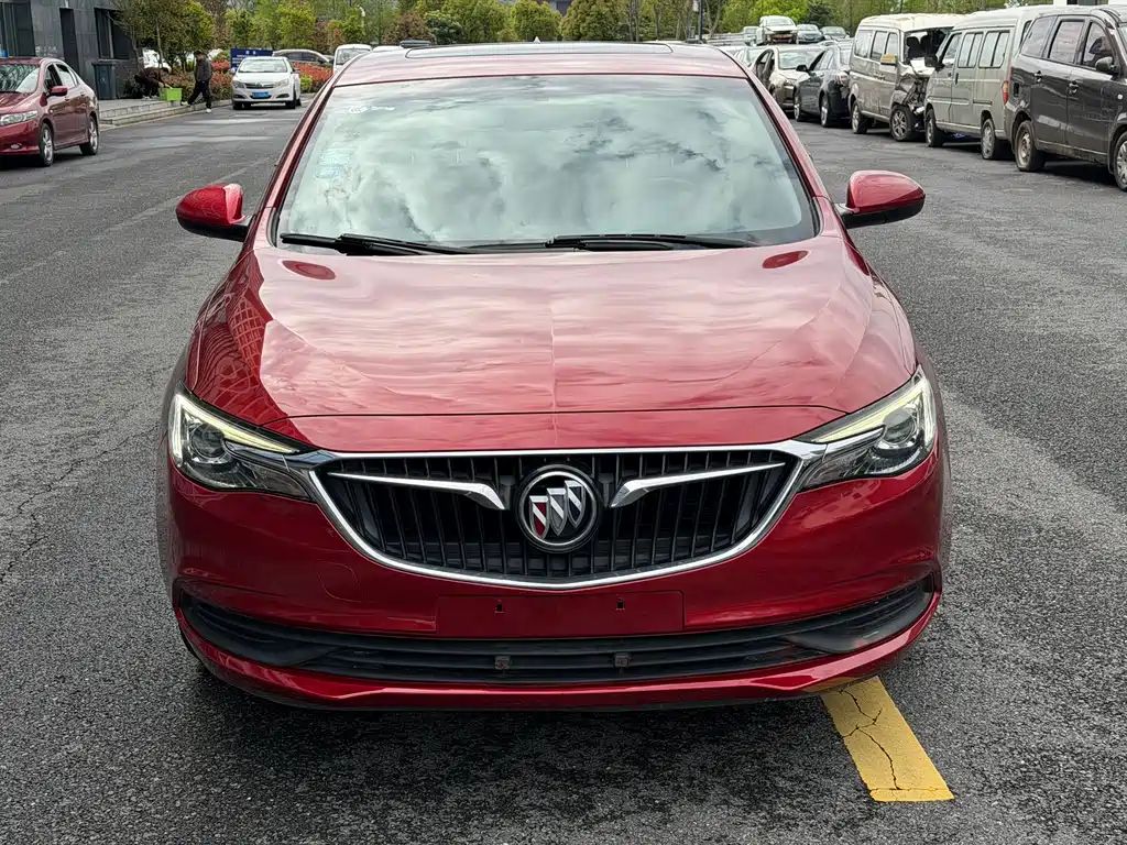 Buick Excelle 2018 — фото 2