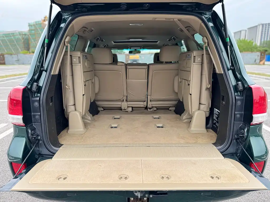 Toyota Land Cruiser 2011 — фото 15