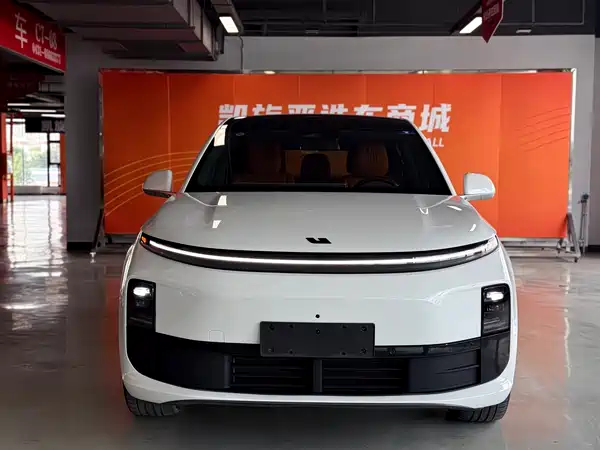 Li Auto L6 2024