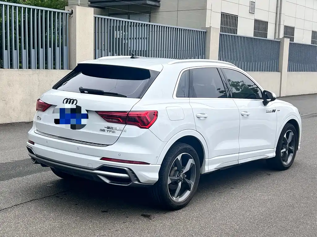 Audi Q3 2021