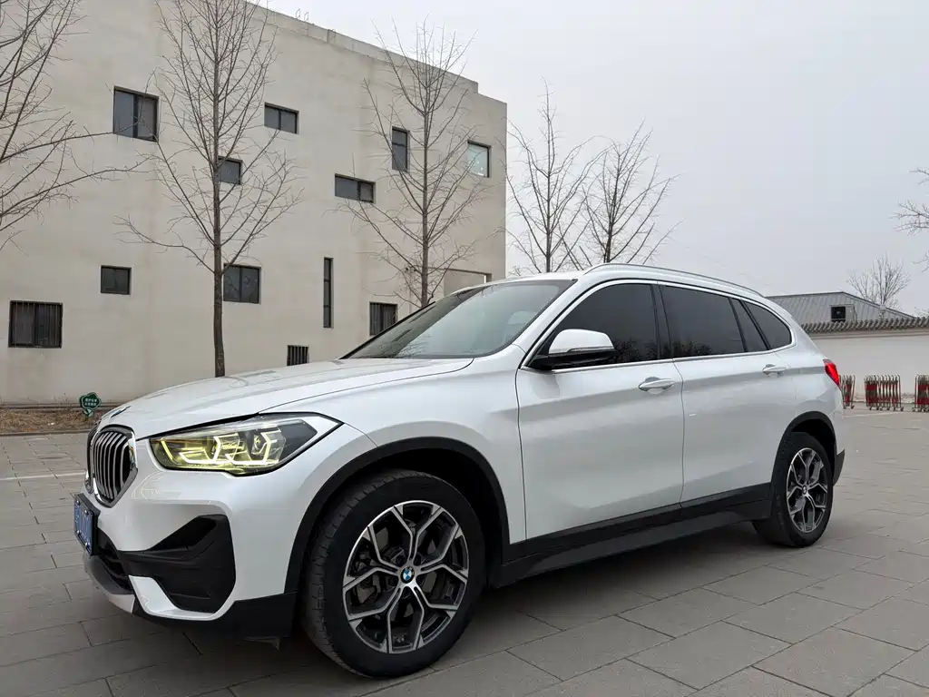 BMW X1 2022 — фото 7