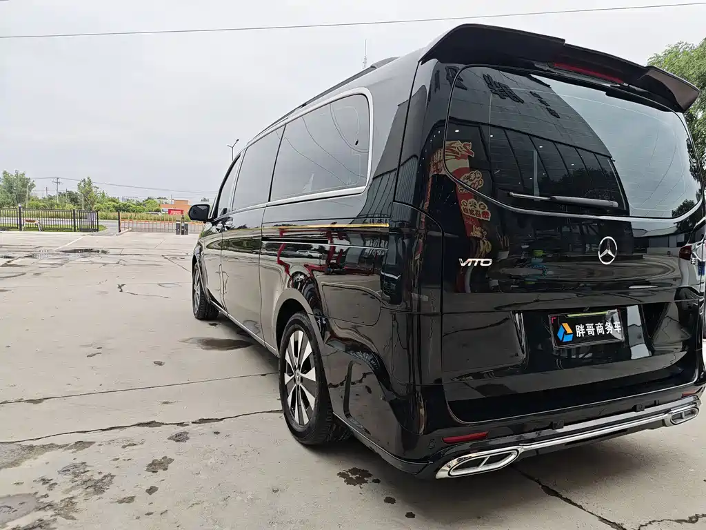 Mercedes-Benz Vito 2023 — фото 12
