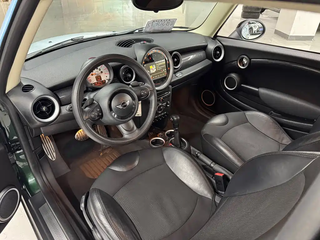 MINI Clubman 2014 — фото 18