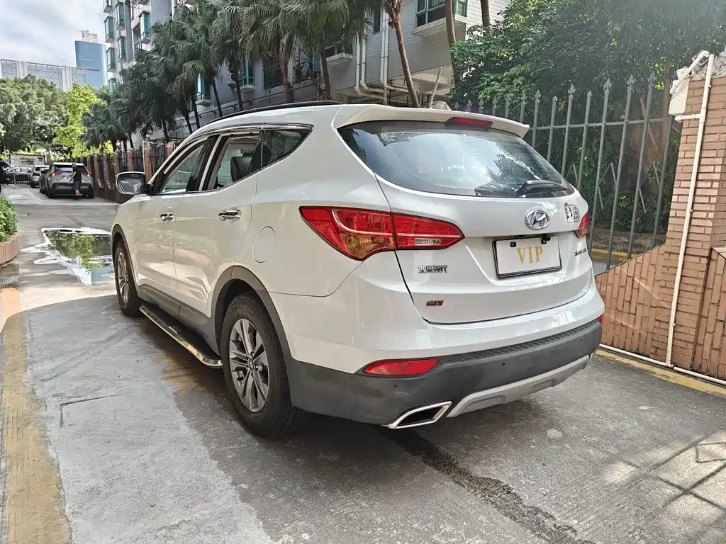 Hyundai Santa Fe 2015 — фото 6