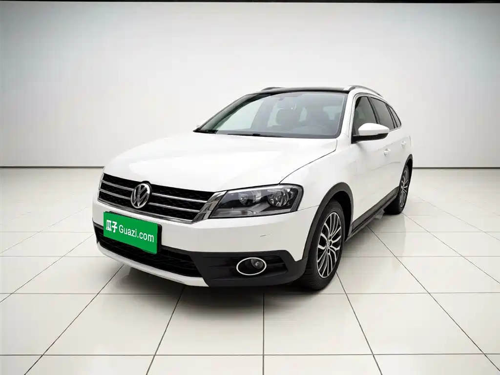 Volkswagen Cross Lavida 2014