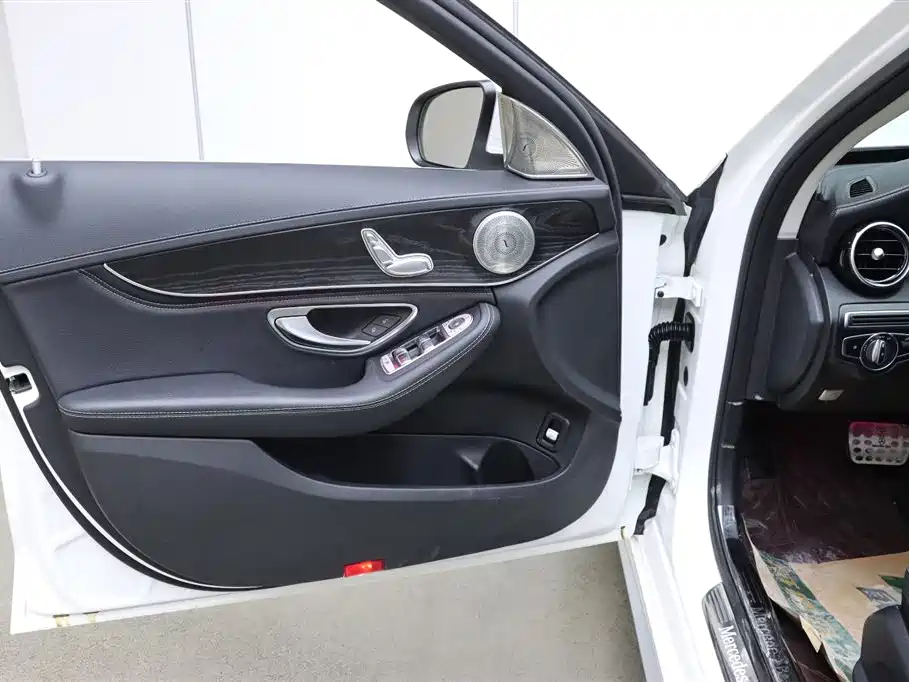 Mercedes-Benz C-Class 2020 — фото 12