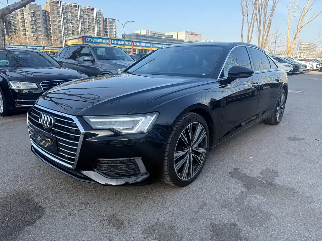 Audi A6L 2021 — фото 1