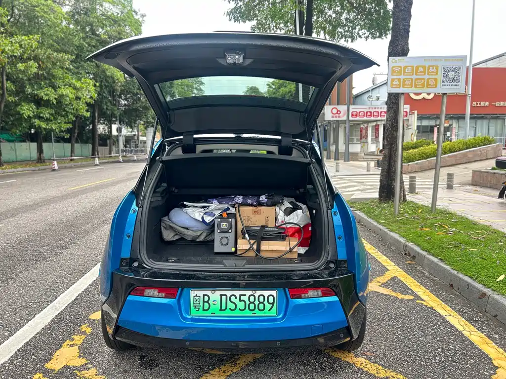 BMW i3 2018 — фото 17
