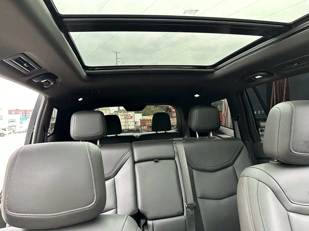 Cadillac XT6 2020 — фото 17