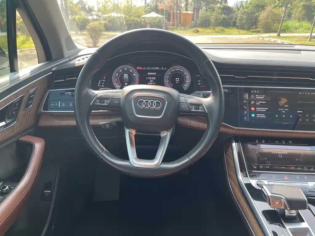 Audi Q7 2021 — фото 14