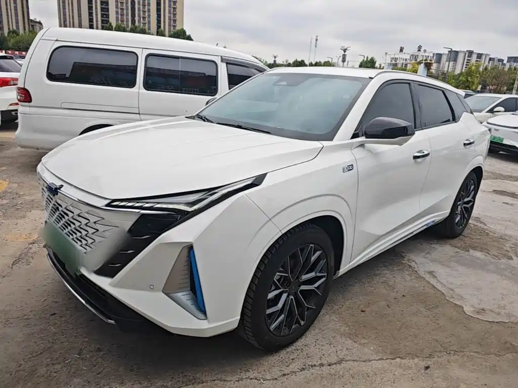 Changan Auchan Z6 New Energy 2023 — фото 1