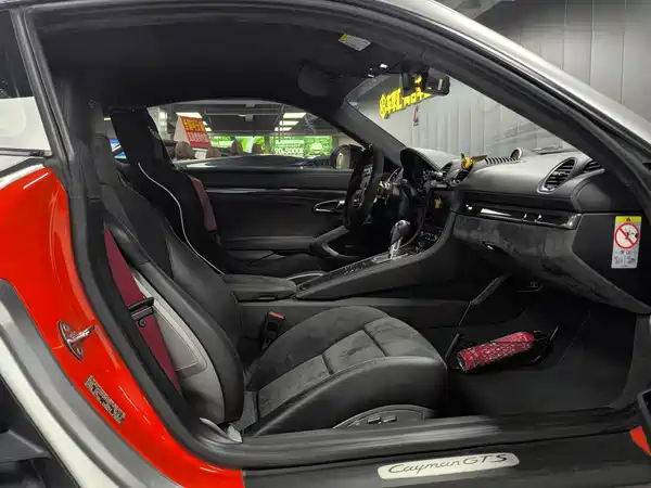 Porsche 718 2018