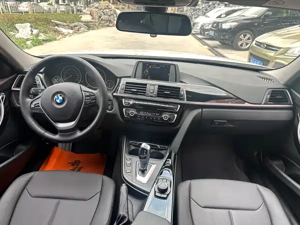 BMW 3 Series 2017