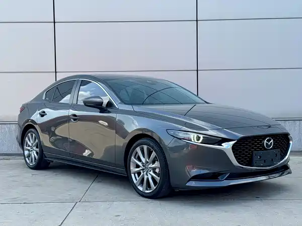 Mazda 3 Axela 2023