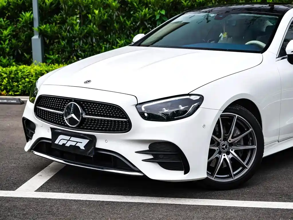 Mercedes-Benz E-Class 2022