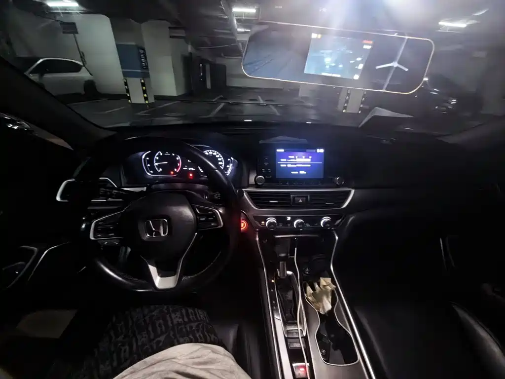 Honda Accord 2020 — фото 13
