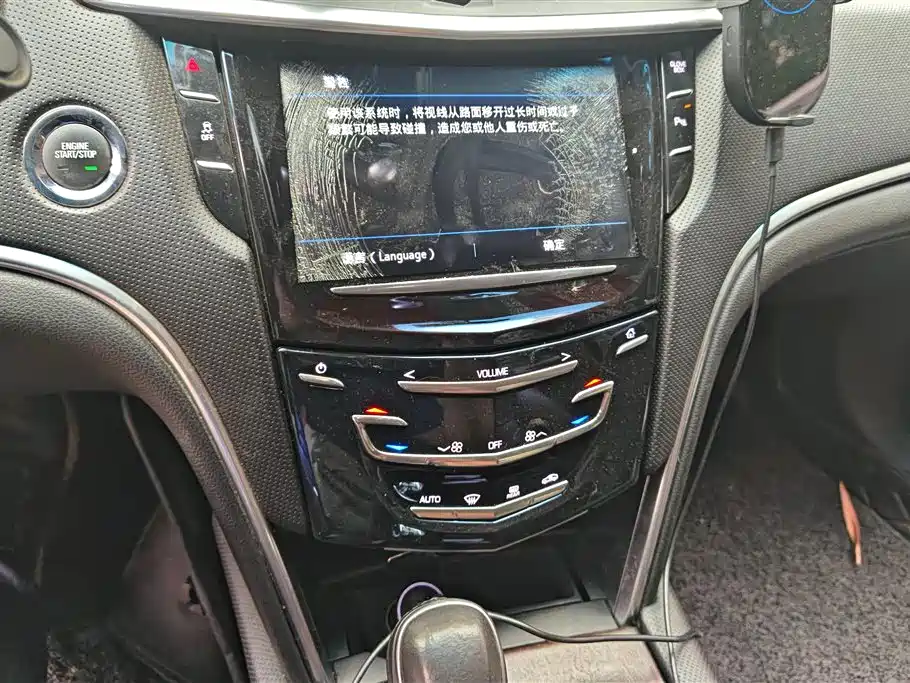 Cadillac XTS 2018 — фото 13