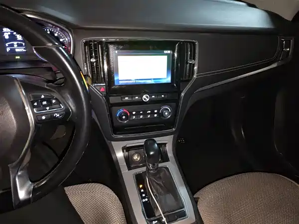 Roewe RX5 2018
