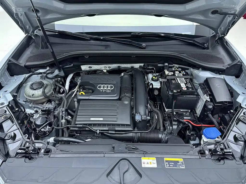 Audi Q2L 2022 — фото 23